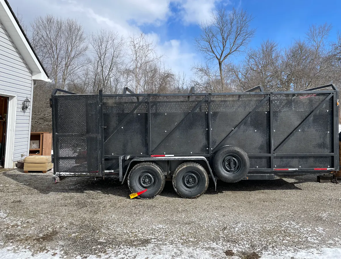 6 Yard Dumpster Rental in Hayesville, OR
